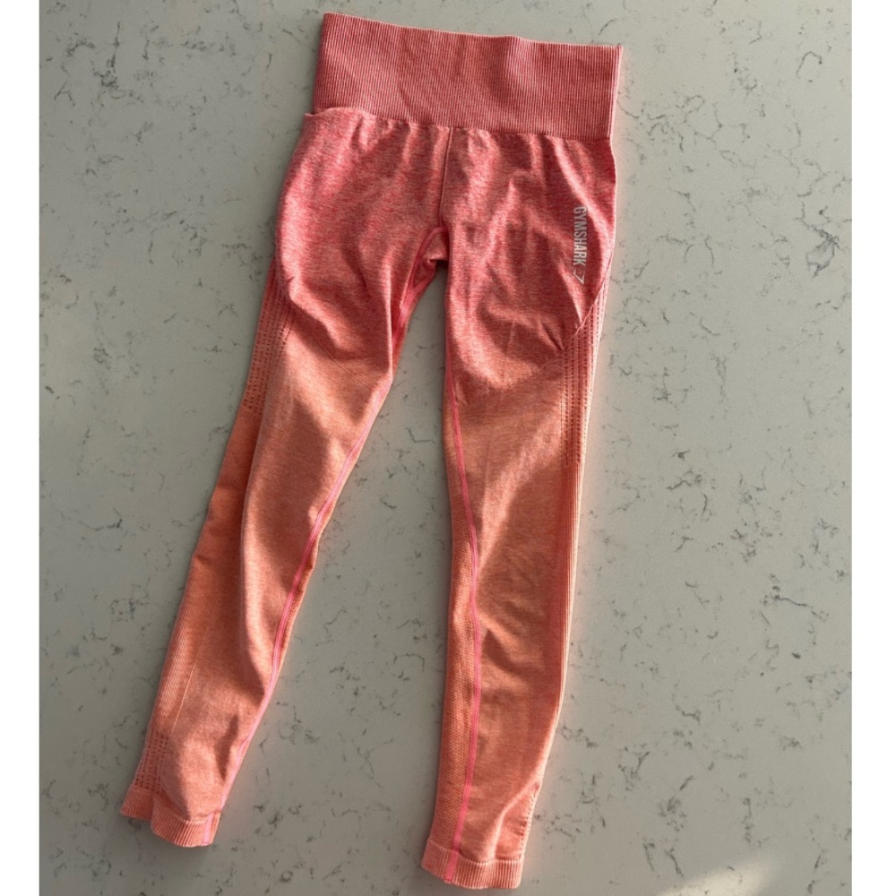 Gymshark Peach Ombre Seamless Leggings in Size XSmall